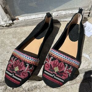Anthropologie Latigo Basia Suede Cross Stitched Flats Size 7M
